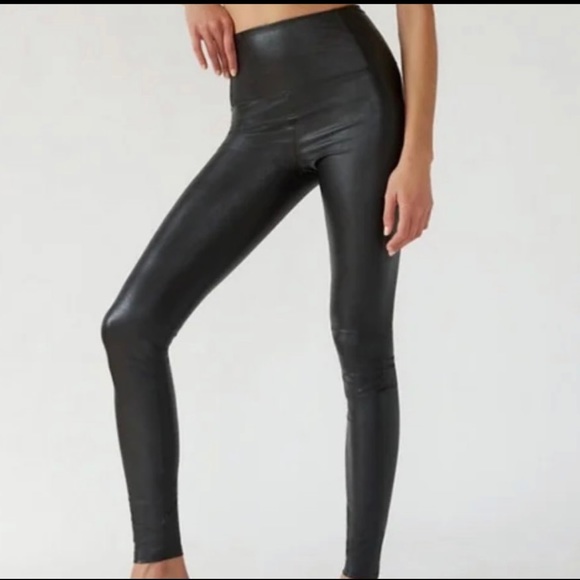 Wilfred Free Leather Leggings from Aritzia - Picture 1 of 3